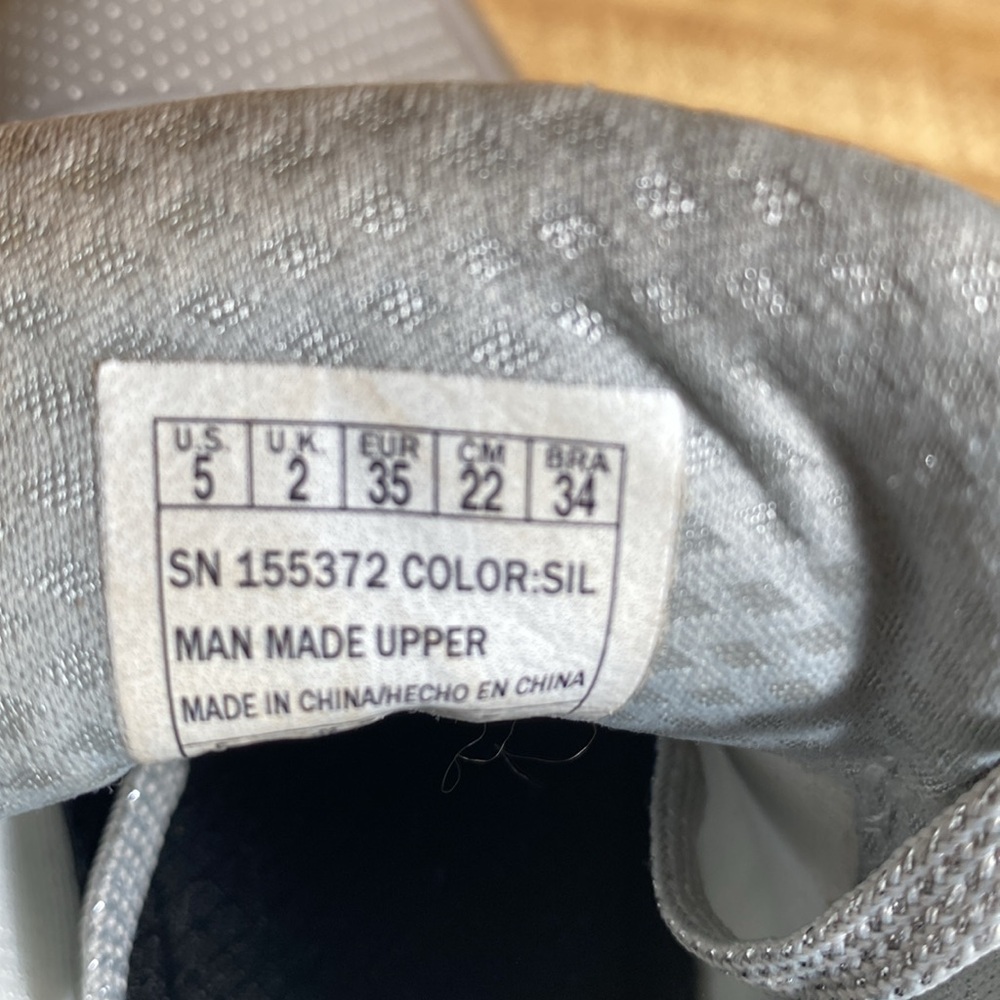 Skechers Women’s Uno - Aluminiferous sneakers size 5 - Picture 5 of 6